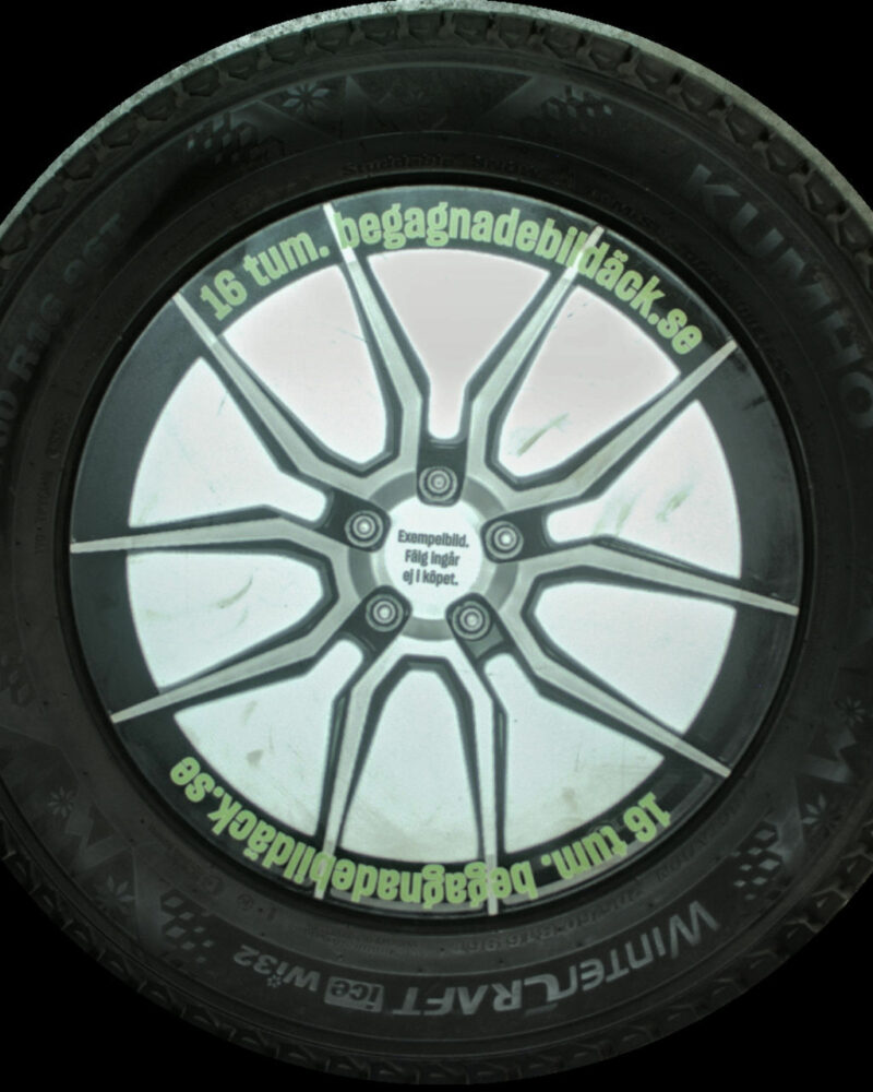 Kumho Wi32 205/60R16 ( 2 st )