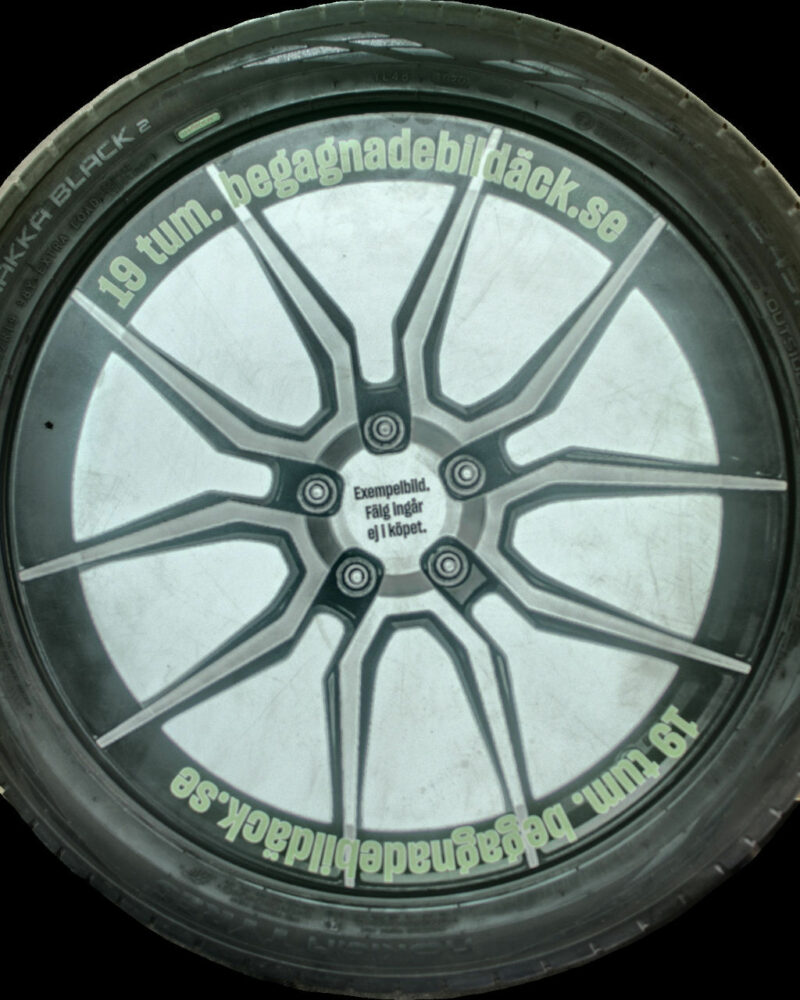 Nokian Hakkablack2 245/40ZR19 ( 1 st )