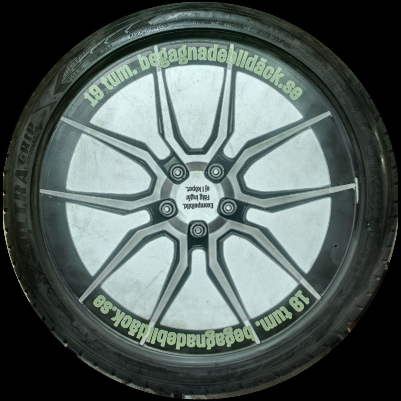 Goodyear UGP 245/40R19 ( 2 st )