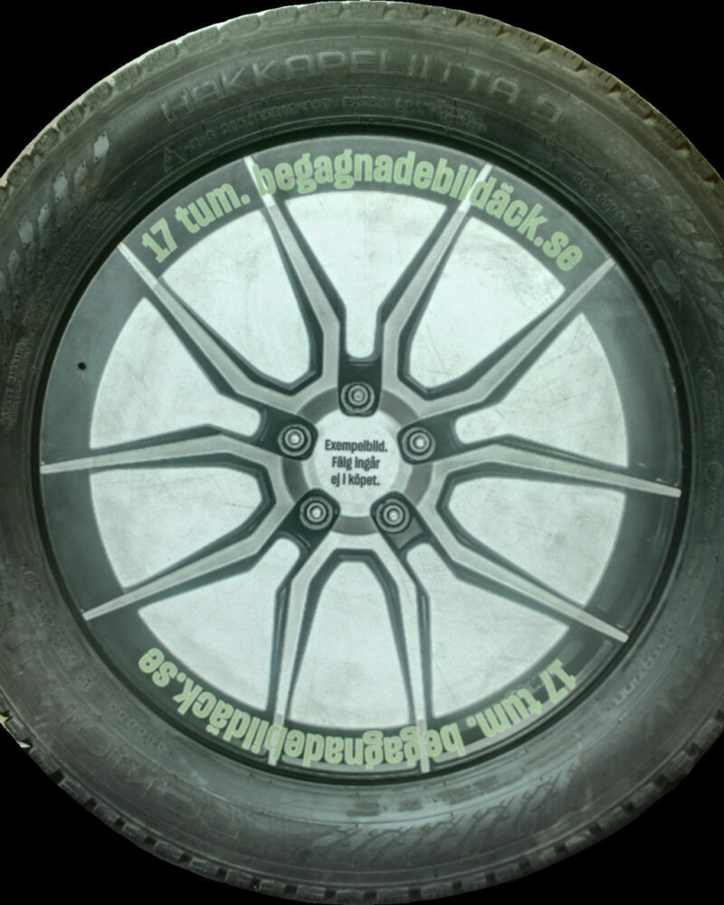 Nokian Hkpl9 215/55R17 ( 1 st )