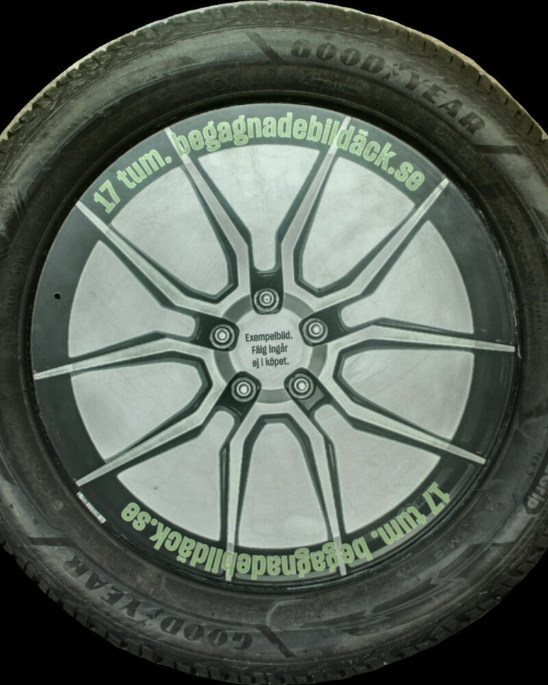 Goodyear UGice3 215/55R17 ( 1 st )