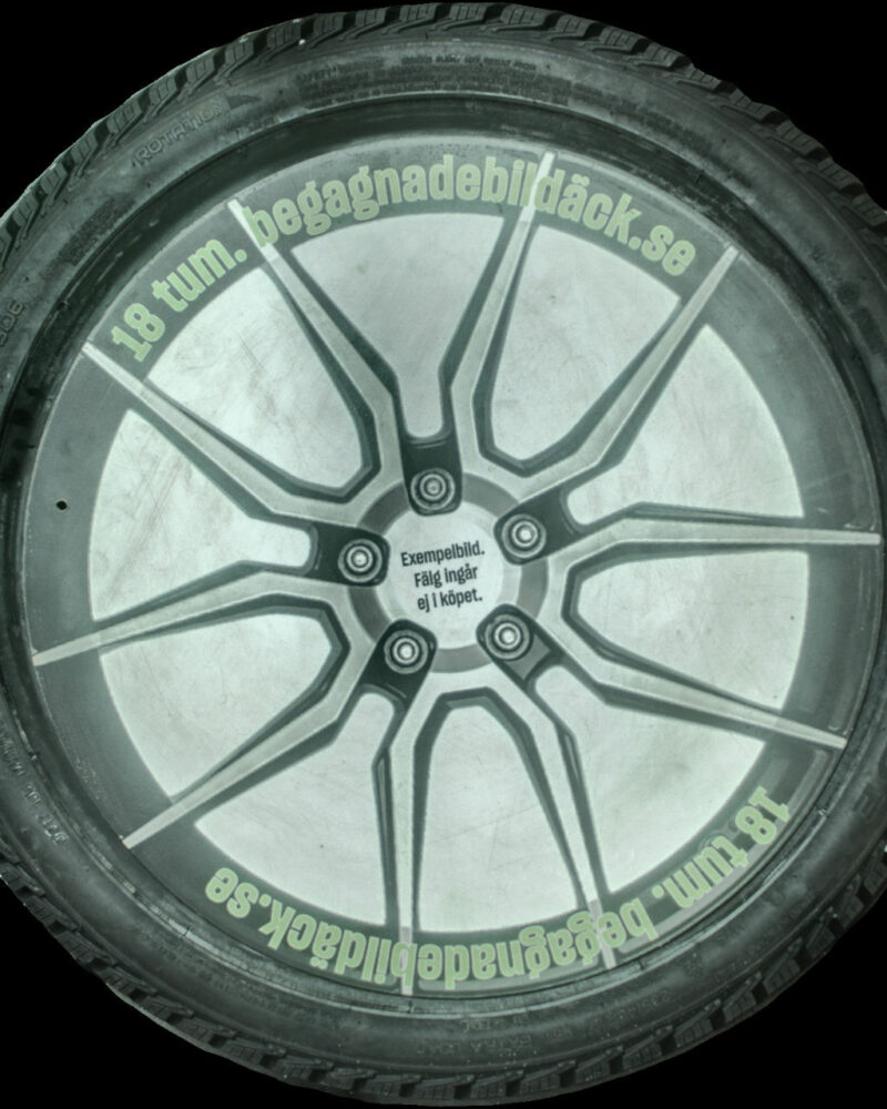 Goodride Spikemaster 235/40R18 ( 4 st )