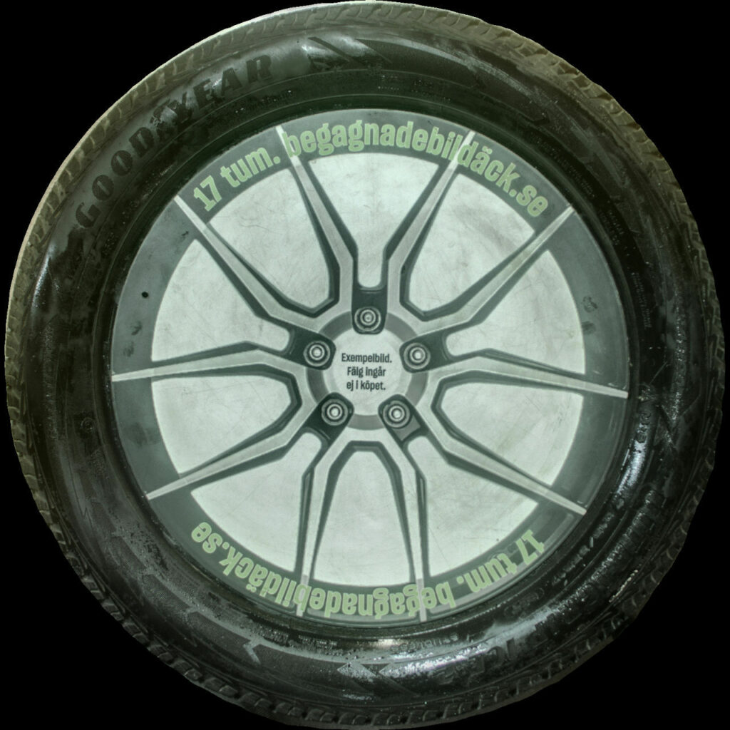 Goodyear UGice2 215/55R17  ( 1 st )