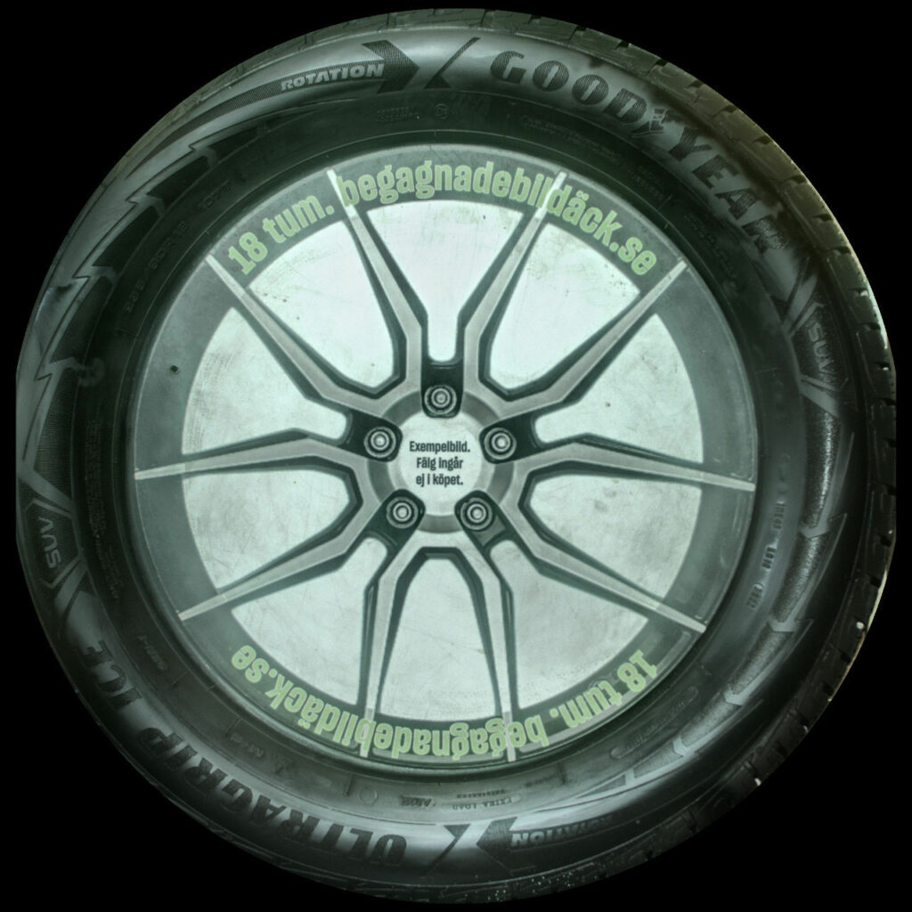 Goodyear UGice 235/60R18  ( 2 st )