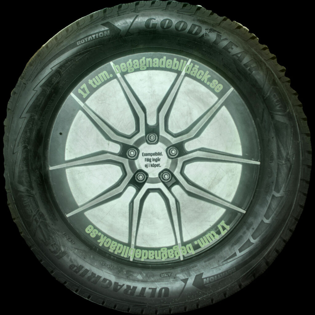 NYBEG Goodyear UGice 215/65R17 ( 2 st )