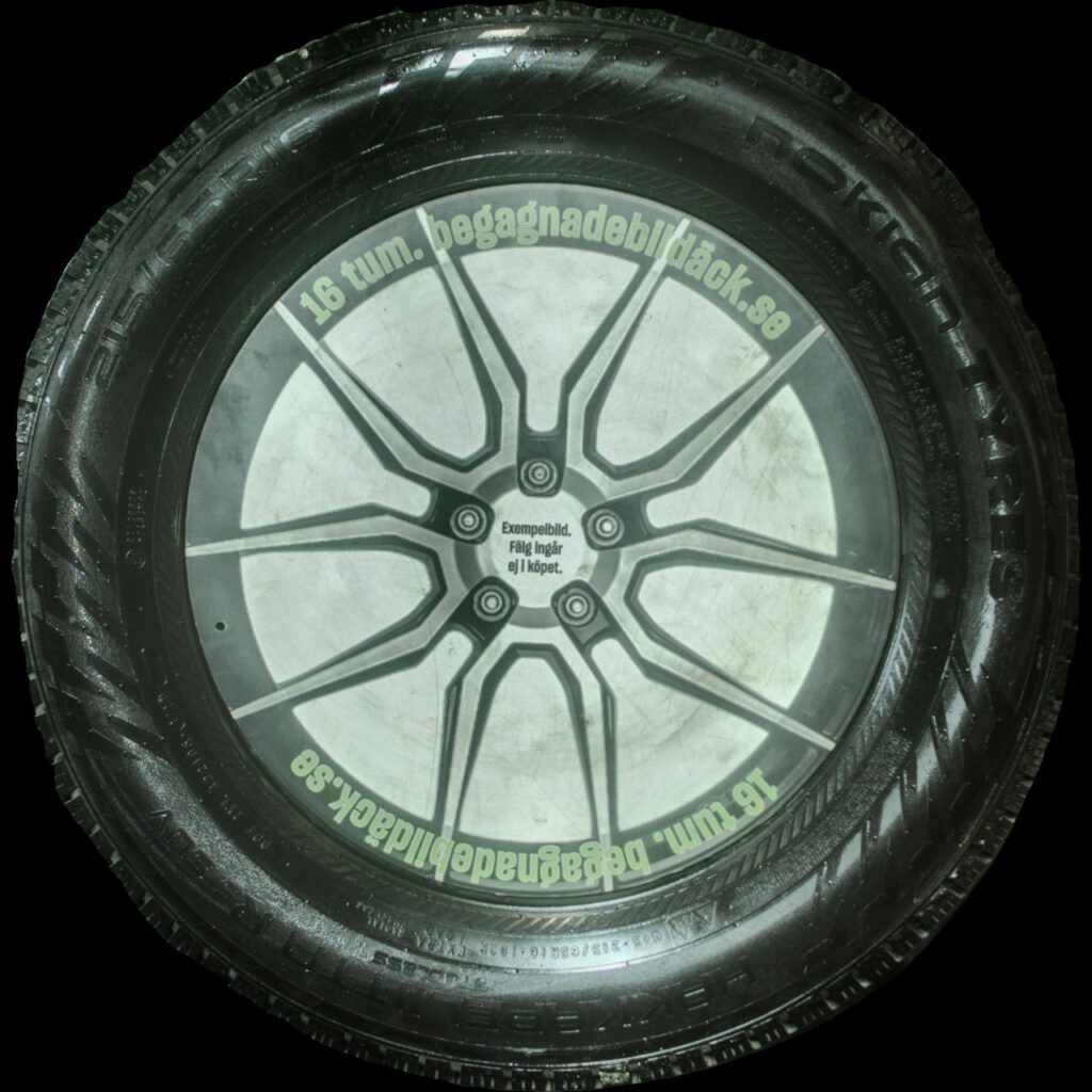 Nokian HkplR5 215/65R16 ( 4 st )